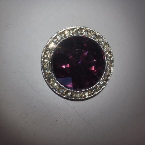 VINTAGE SARAH COVENTRY PURPLE & WHITE RHINESTONES ROUND BROOCH PIN - Picture 1 of 5